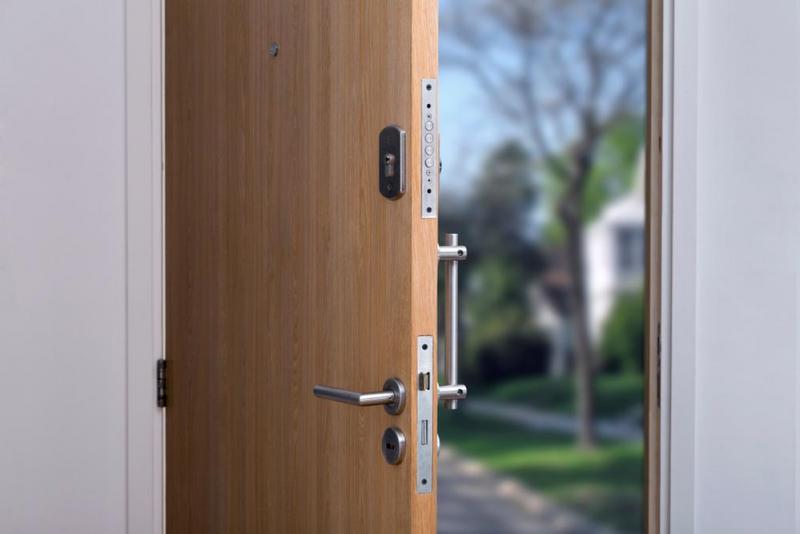 Pose de portes en bois, aluminium ou PVC, un choix qui compte &agrave; Laon