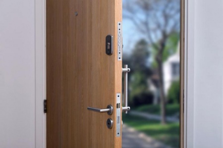 Pose de portes en bois, aluminium ou PVC, un choix qui compte &agrave; Laon